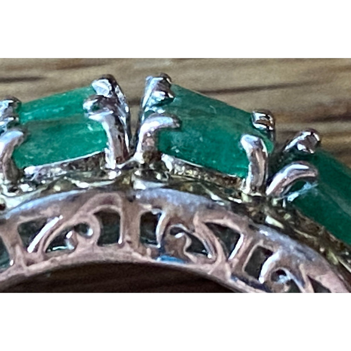 Ring Emerald Size 8 18 Stones 9.366 Carats Sterling Silver 925 Gold Accent