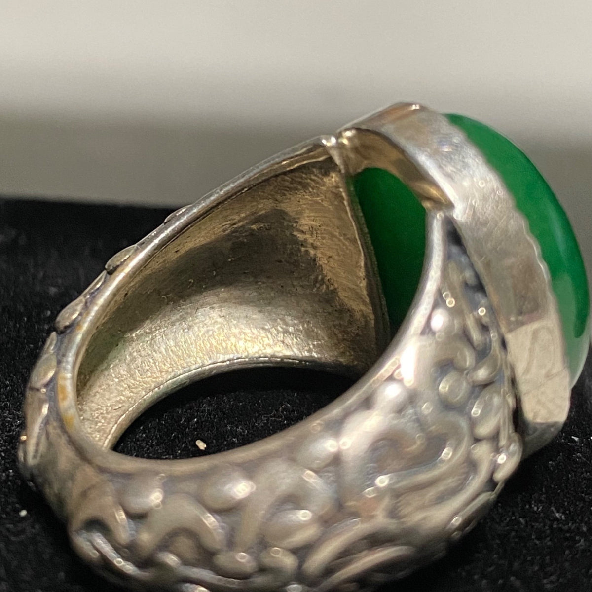 Ring Jade Size 8 Vintage Relief Design Jewelry Sterling Silver Tested