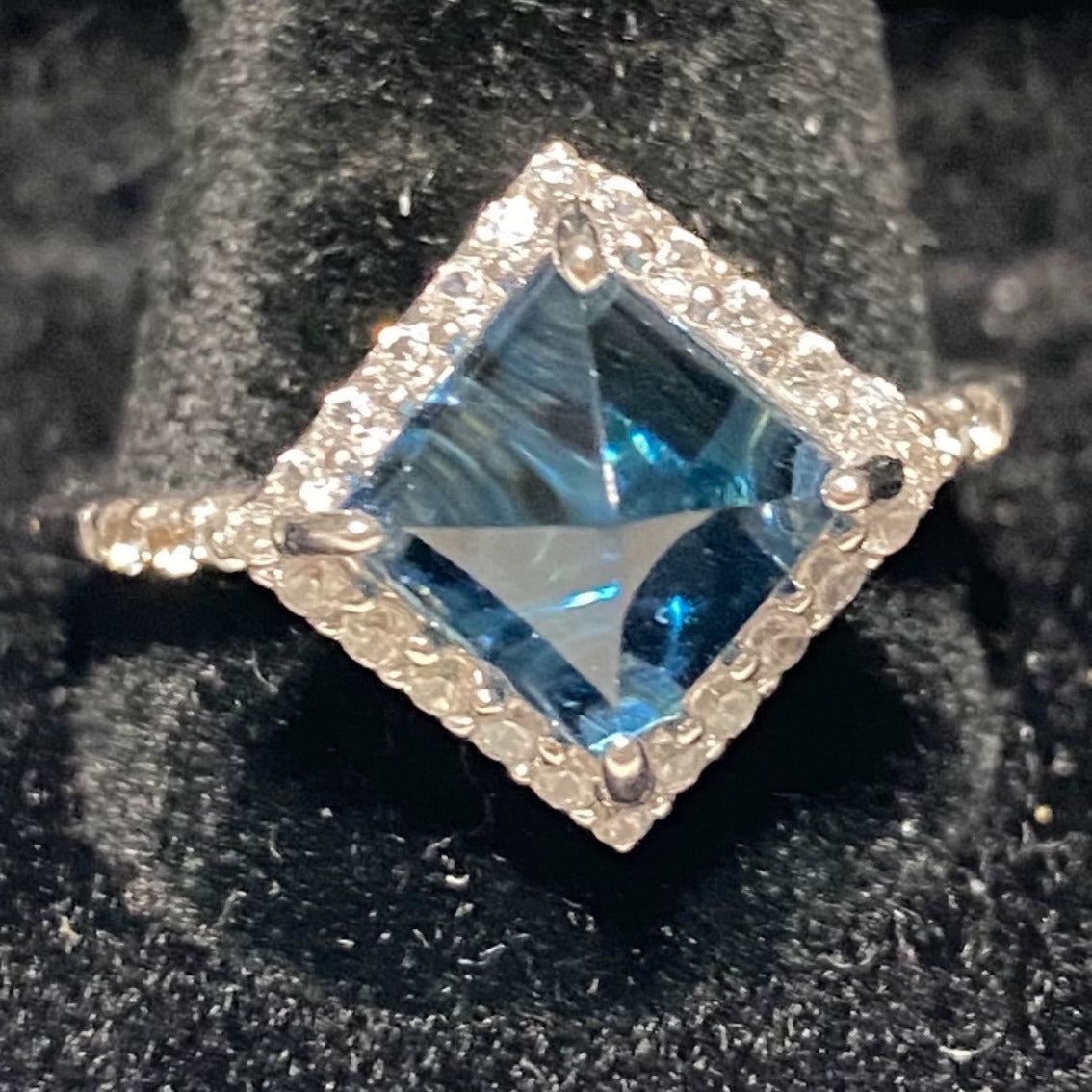 Ring Blue Topaz White Spinel Size 9.75 4.2 Ct. Approx. Total Sterling Silver Stamped 925