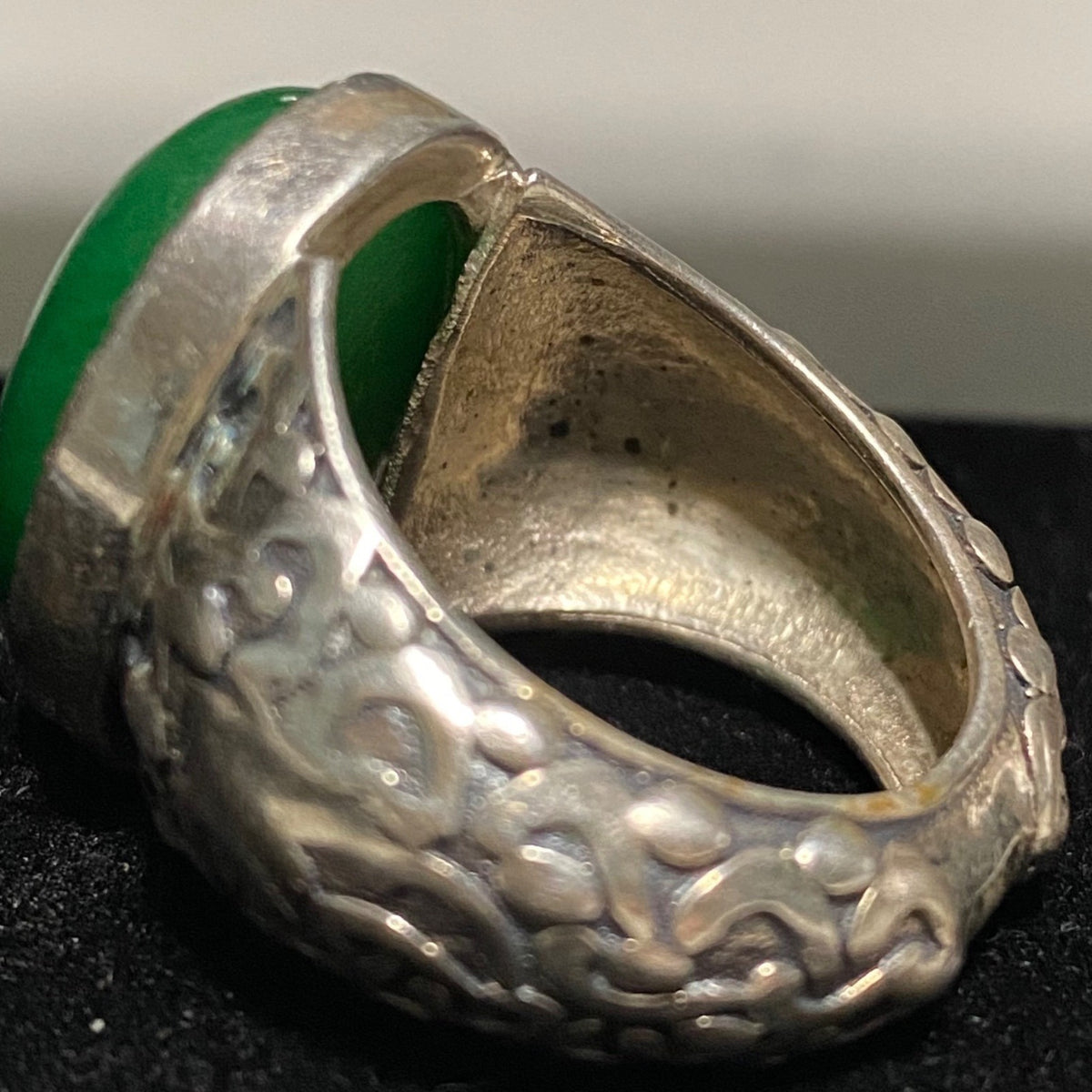 Ring Jade Size 8 Vintage Relief Design Jewelry Sterling Silver Tested