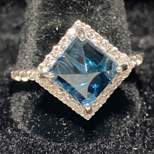 Ring Blue Topaz White Spinel Size 9.75 4.2 Ct. Approx. Total Sterling Silver Stamped 925