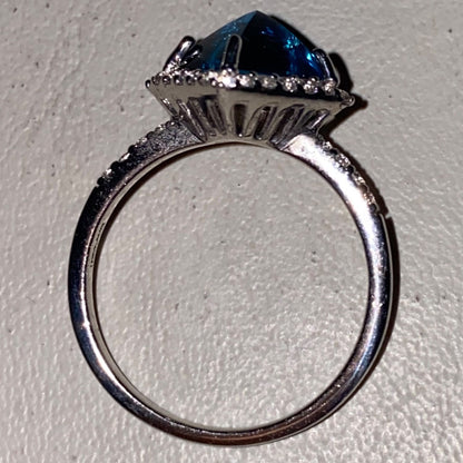 Ring Blue Topaz White Spinel Size 9.75 4.2 Ct. Approx. Total Sterling Silver Stamped 925
