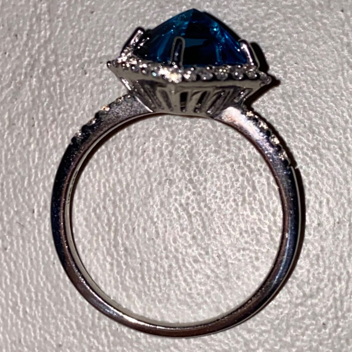 Ring Blue Topaz White Spinel Size 9.75 4.2 Ct. Approx. Total Sterling Silver Stamped 925