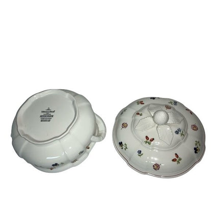 Villeroy & Boch Petite Fleur Porcelain Covered Tureen 10.75" x 10.75" x 6.25" Floral Design Elegant Serving Dish