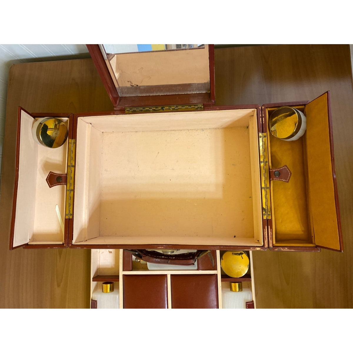 Mid-Century Brown Leather Tommy Traveler Toiletries Case With Compartments & Mirror